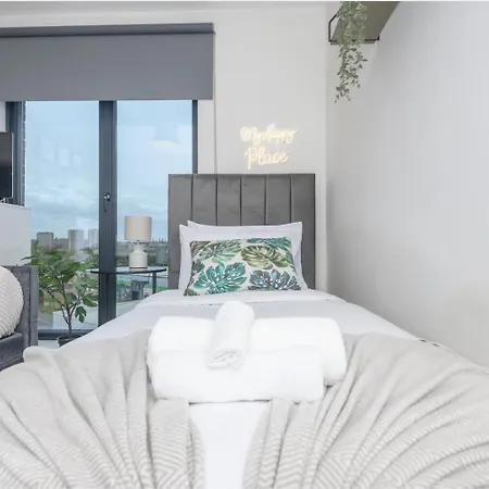 Springwell - Centre - Balcony & Pool Table - 3 Bed Апартаменти Лідс