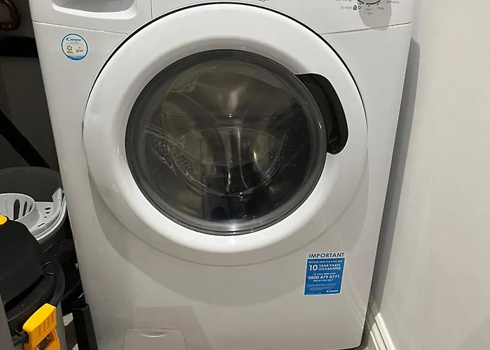 Premium Centre Retreat - Work & Relax - Pool Table *