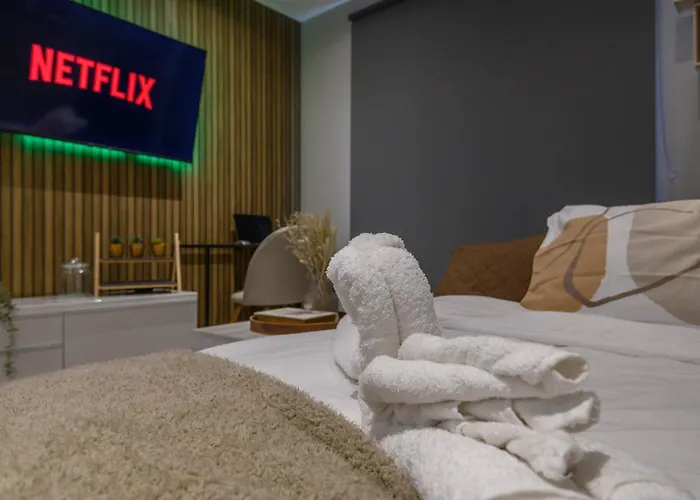 Premium Centre Retreat - Work & Relax - Pool Table Leeds (West Yorkshire)